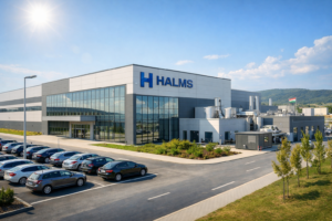 „Halms Hungary miskolci gyárépület, modern autóipari üzem külső nézetben”
